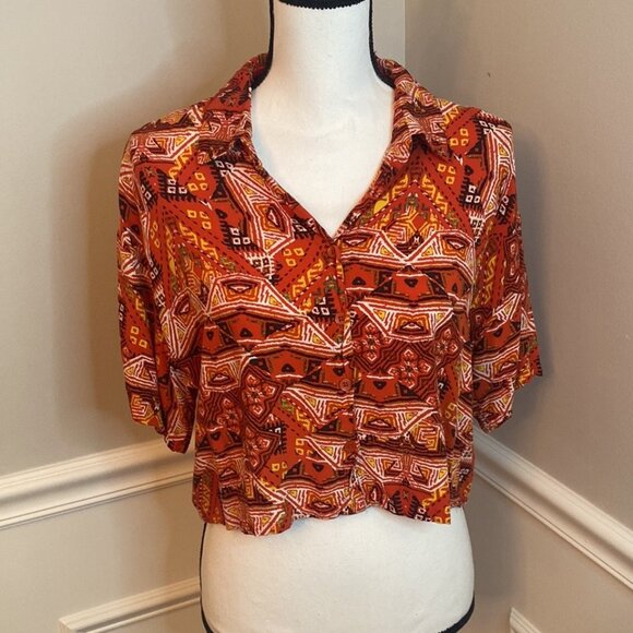 Aztec Button Down Crop Top size Large Forever 21 - Picture 1 of 8